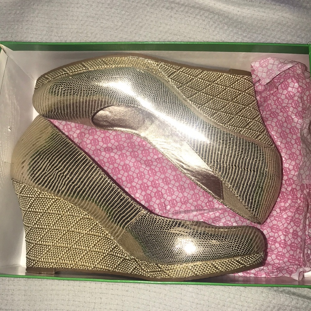 Lilly Pulitzer Resort Chic Wedge Closed
